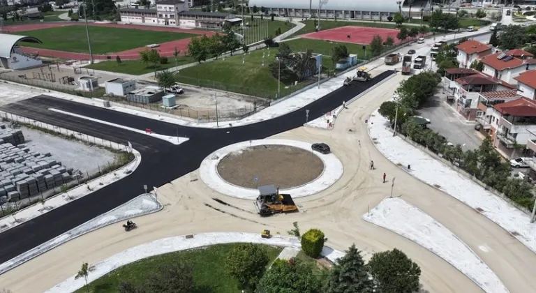 Denizli’de riskli kavşakta güvenli ulaşım adımı