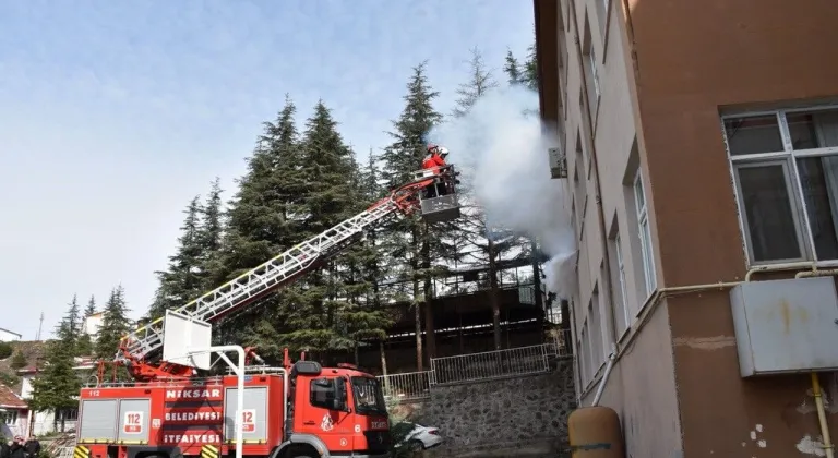 Deprem Haftasında Niksar’da Farkındalık Tatbikatı