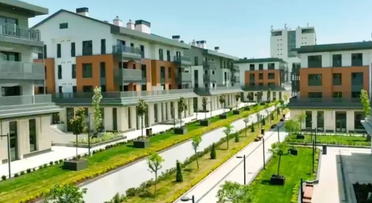 Depremzedelere 250 Bin Konut Teslim Edildi









