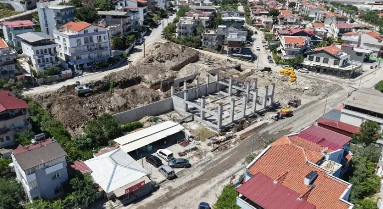 Dikili’nin yeni itfaiye binasında yüzde 30 tamamlandı