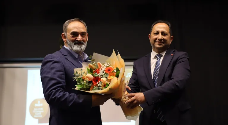 Dursun Ali Erzincanlı Sakarya’da şiirleriyle gönüllere dokundu