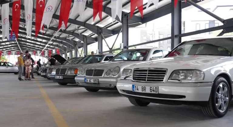 Düzce'de Mercedes tutkunları buluştu