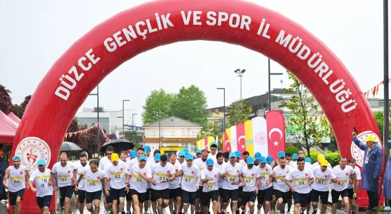 Düzce’de postacıların kıyasıya yarışı... Türkiye finali nefes kesti