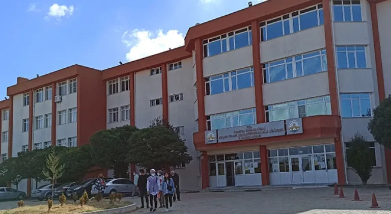 Edirne Keşan fakülte için gün sayıyor