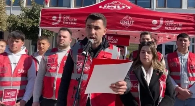 Edirne’de CHP’li Gençlerden “Senin Yerin CHP” Mesajı