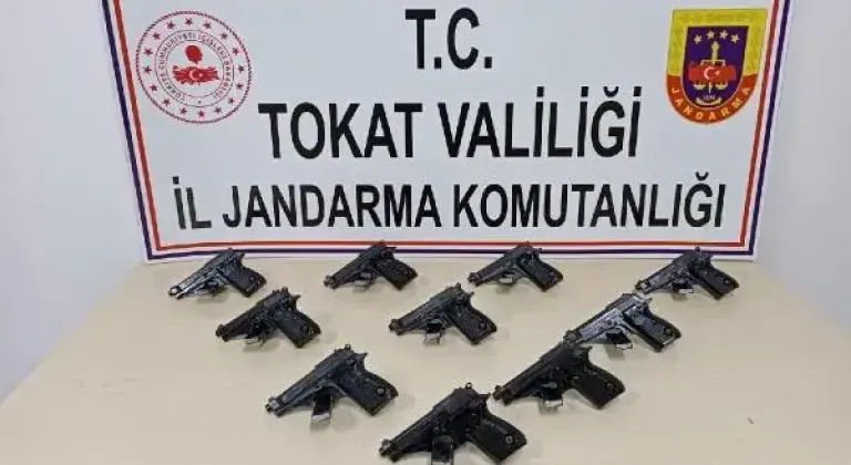 Erbaa'da jandarma'dan silah operasyonu: 4 gözaltı