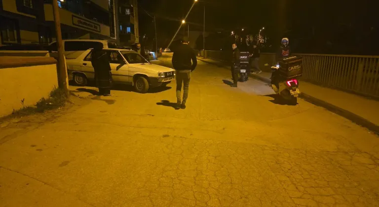 Erbaa'da arka arakaya meydana gelen kazalarda 2 kişi yaralandı