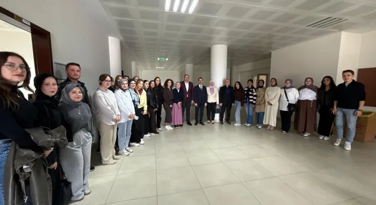 Erbaa’da Sağlık Yönetimi öğrencileri savcılarla bir araya geldi