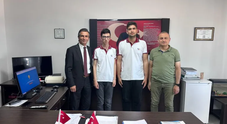 Erbaalı öğrenciler Türkiye’yi Regeneron ISEF’te Temsil Edecekler