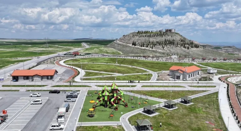 Erkilet Millet Bahçesi’nde Kafe Sinan hazırlığı