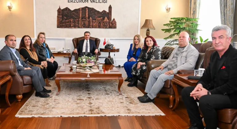Erzurum Yeni Medya Derneği’nden Vali Baruş’a ziyaret