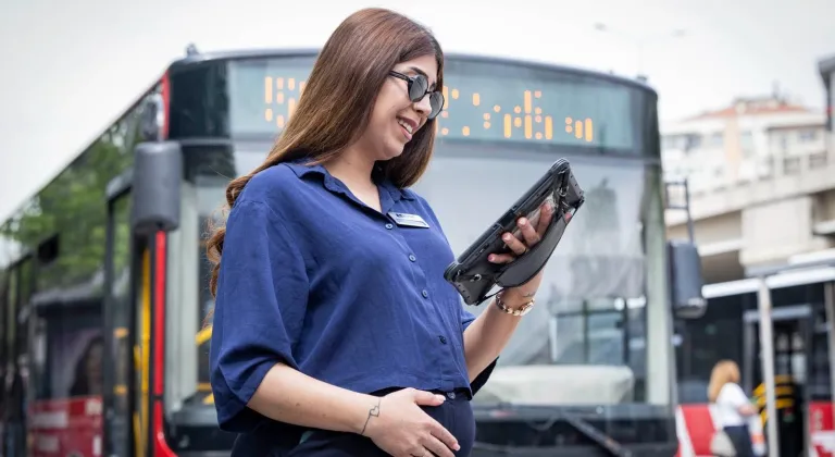 ESHOT şoförü, doğum sonrası direksiyona dönmek için gün sayıyor