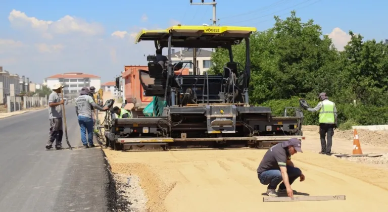 Eskişehir’de 8070 Bulvarı’nda asfalt çalışması sürüyor