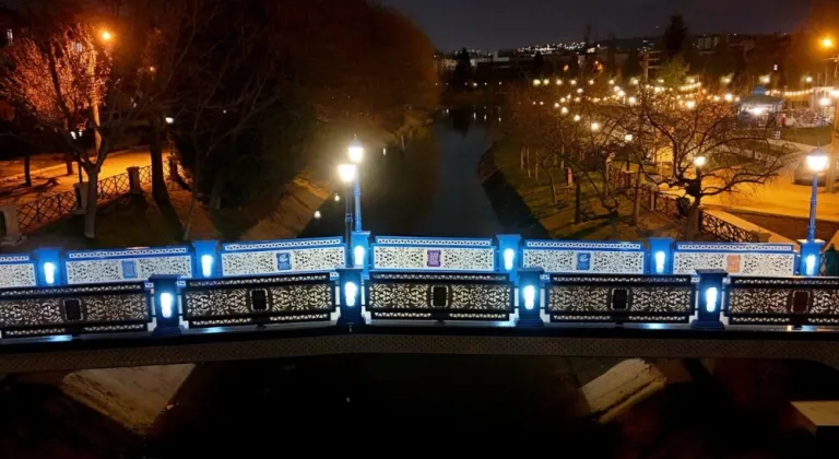 Eskişehir'de İskele 26’ya ışıl ışıl dokunuş ve yeni köprü