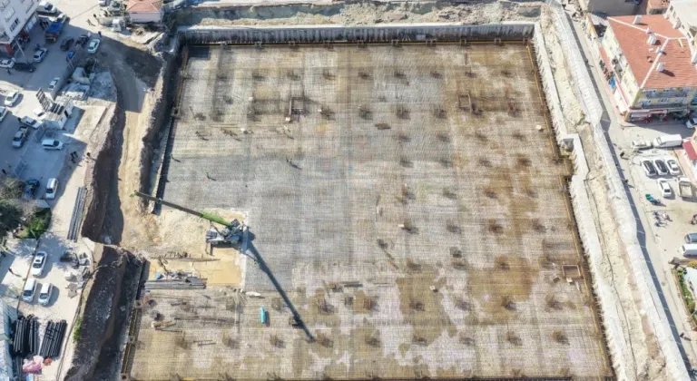 Eskişehir’de Kurtuluş Kapalı Pazar Yeri’nde çalışmalar hızla ilerliyor