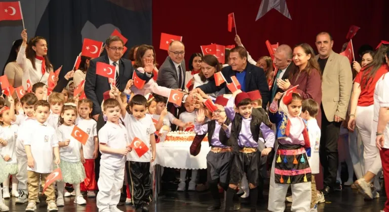 Eskişehir’de minikler 23 Nisan coşkusunu yaşadı