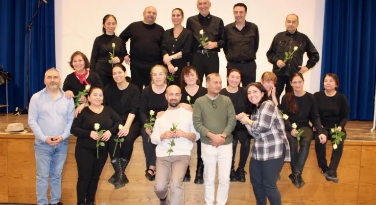 Frankfurt’ta 8 Mart’a anlamlı kutlama