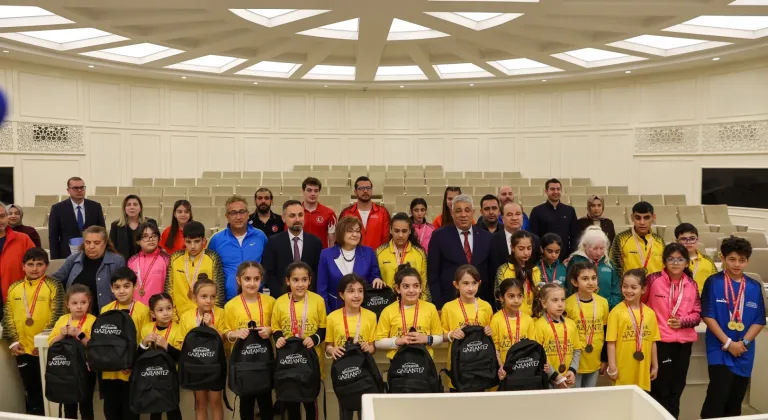 Gaziantep'te Başkan Şahin sporcularla bir araya geldi