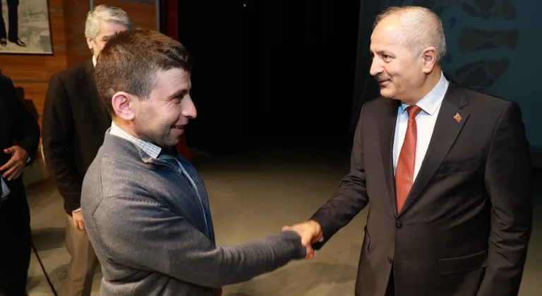 Gebze'de belediye personeli bayramlaştı