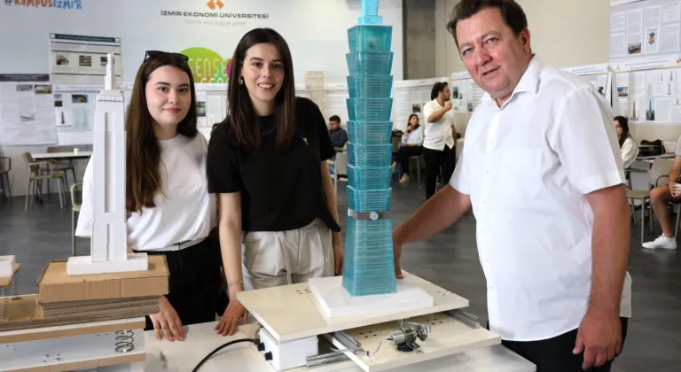 Geleceğin mühendislerinden dev yapılara ‘deprem’ testi! Dünyaca ünlü 22 binaya ‘deprem’ simülasyonu