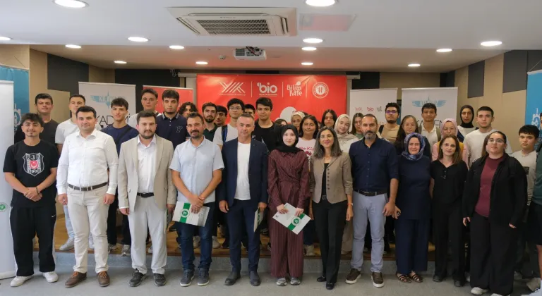 Gençlere Kariyer Rehberi: “Geleceğin Meslekleri Bilim Kafe”