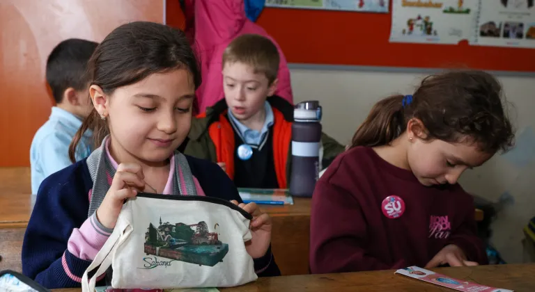 Geyve’de minikler 'su müfettişi' oldu