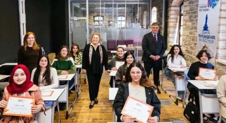 Güler Sabancı'dan Meslek Fabrikası'na Ziyaret







