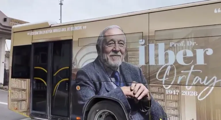 İETT'den İlber Ortaylı'ya 'saygı otobüsü'