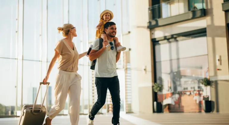 İlk yurt dışı seyahati için rehber... Vizesiz rotalar, Schengen ve tur seçenekleri