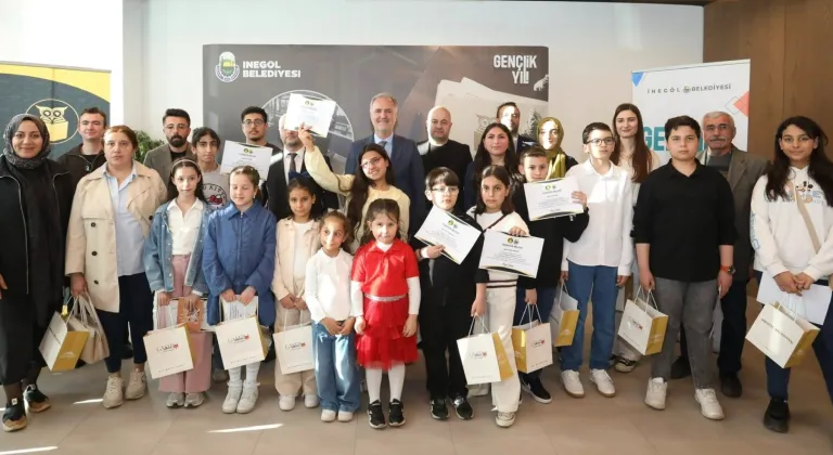 İnegöl Belediyesi’nden Kitap Sever Öğrencilere Ödül