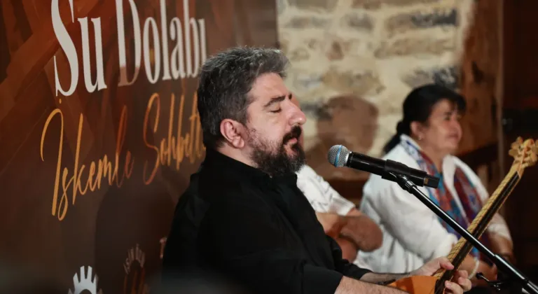 İskemle Sohbetleri’nde Neşet Ertaş Ezgileri