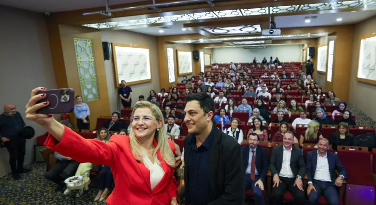 İstanbul Bakırköy Belediye Başkanı üniversitelilerle buluştu