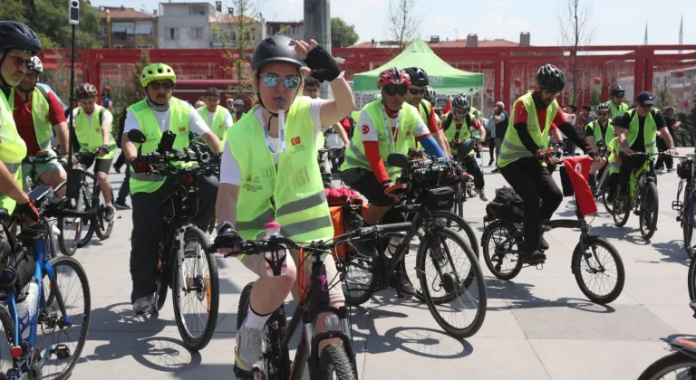 İstanbul Bakırköy'de pedallar 19 Mayıs'a çevrildi