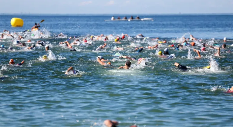 İstanbul Florya Sahili’nde Triatlon heyecanı