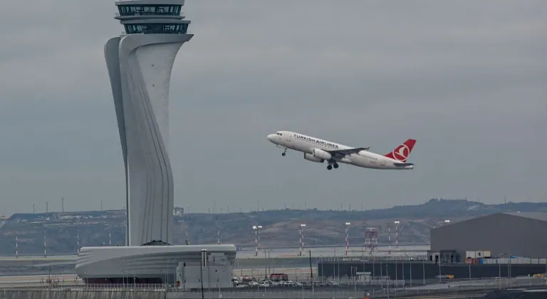 İstanbul Havalimanı’ndan tarihi rekor... 1 günde 1.730 uçuş