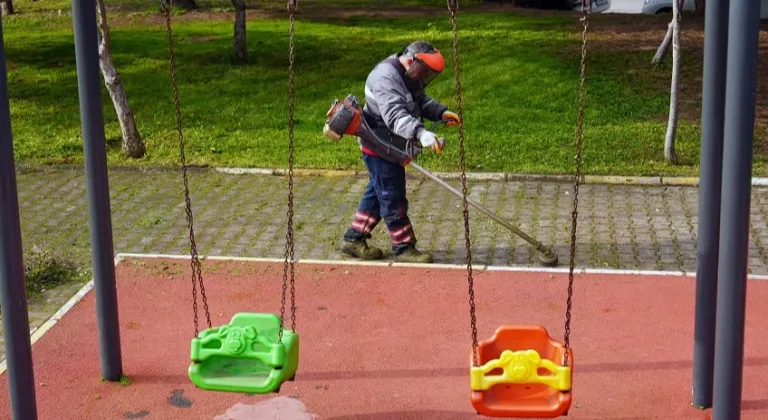 İstanbul Maltepe'de parklar bayrama hazırlanıyor