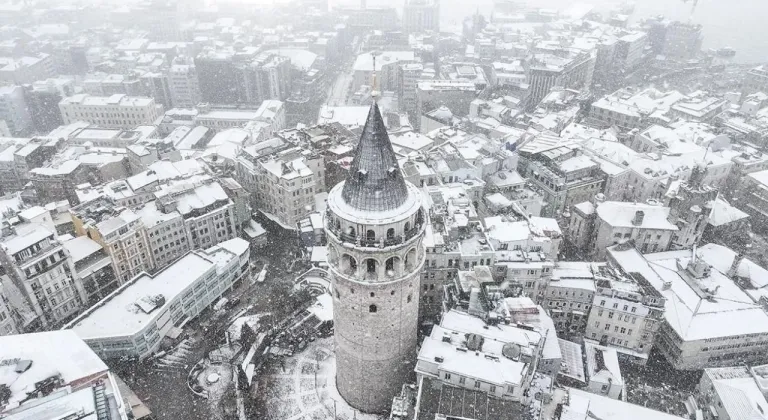 İstanbul’a kar geliyor: Sıcaklık 0 dereceye kadar düşecek
