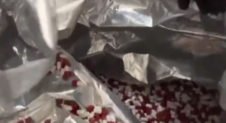 İstanbul’da dev uyuşturucu operasyonu... 1,4 milyon hap ele geçirildi