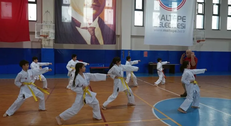 İstanbul'da Maltepe’nin karatecileri mezun oldu