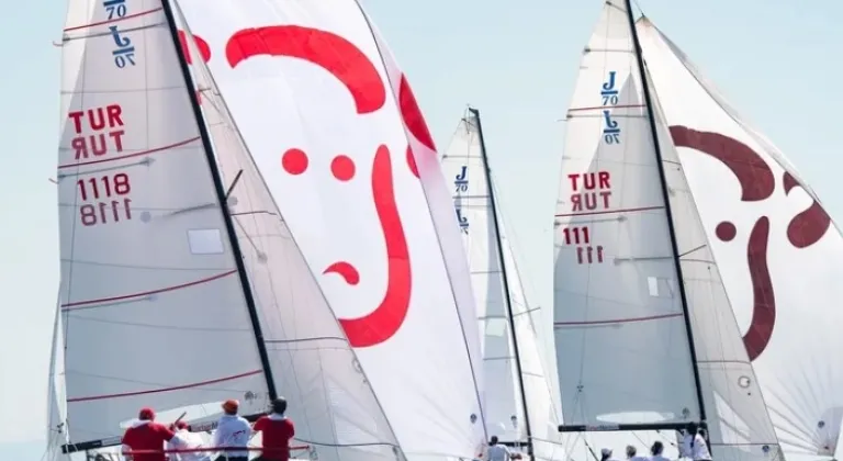 İstanbul’da Olympos Regatta Rüzgarla Buluşuyor

