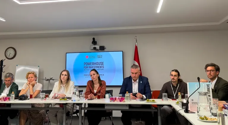 İstanbul’da “Yatırımlar İçin Güçlü Merkez Türkiye” Programı Düzenlendi
