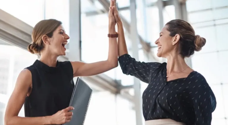 İstatistiklerle eğitim, işgücü ve sağlıkta kadın... Erkeklerden 5,2 yıl daha uzun yaşıyorlar