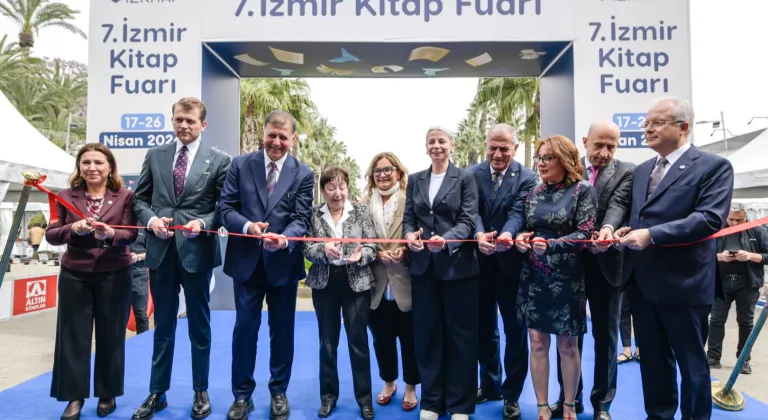 İZKİTAP, kapılarını açtı