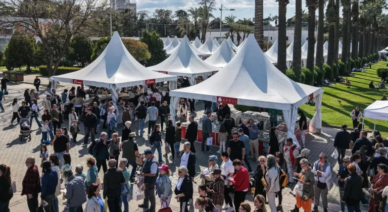 İZKİTAP’ta hafta sonu edebiyatla dolu geçti