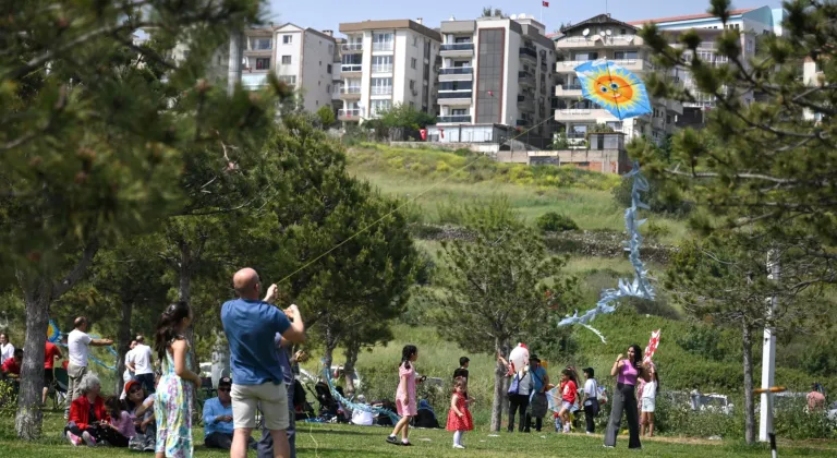 İzmir Bornova’da gökyüzü uçurtmalarla şenlenecek
