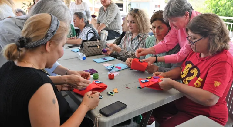 İzmir Bornova'da görünmeyen emeğin sesi yükseldi