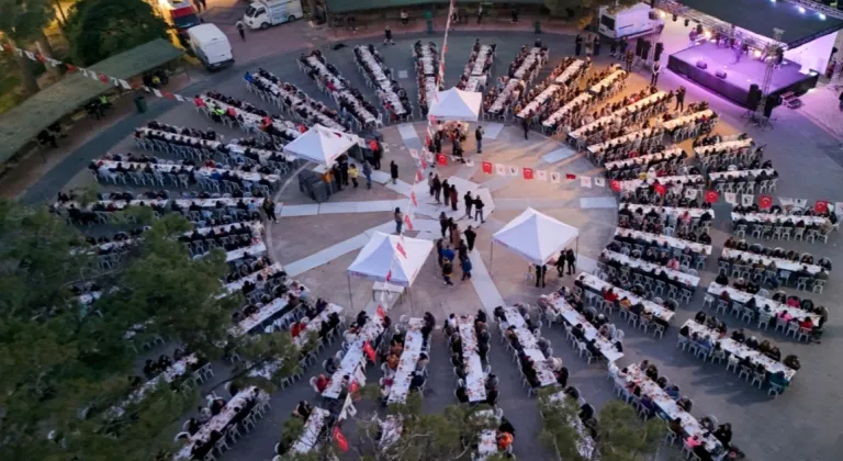 İzmir Bornova’da Kadir Gecesi’nde büyük iftar buluşması