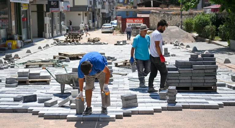 İzmir Bornova'da Tarihi Çarşı’da estetik dönüşüm başladı