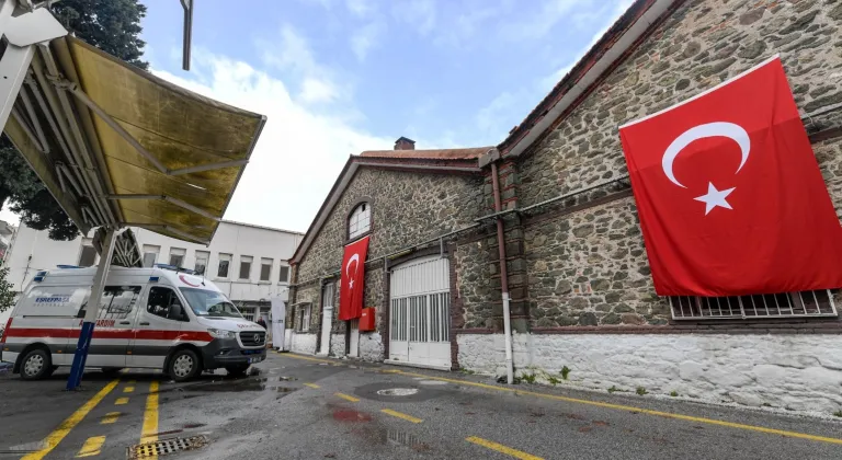 İzmir Büyükşehir Meclisi’nden Vakıflar’a tahliye isyanı