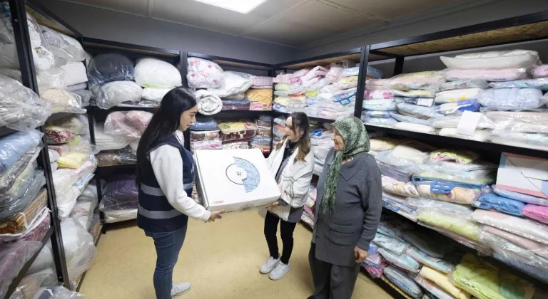 İzmir Büyükşehir yuva kuran gençlerin yanında